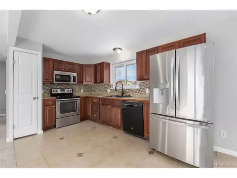 18079 E Pacific Pl, Aurora, CO 80013 photo 4
