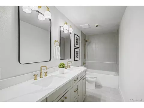 Bath - 16920 Easter Ave, Foxfield, CO 80016 photo 3 of 6