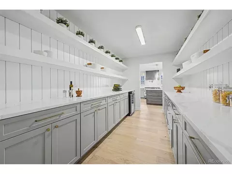 Kitchen - 16920 Easter Ave, Foxfield, CO 80016 photo 4 of 5