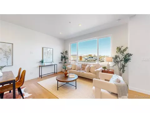 932 Altitude Ct, Longmont, CO 80501