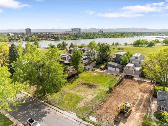1927 Meade St, Denver, CO 80204