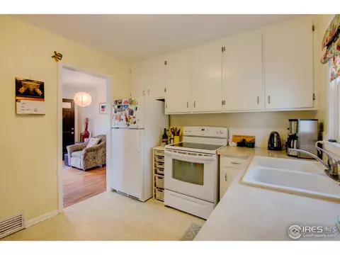 2433 13th Ave, Greeley, CO 80631 photo 8