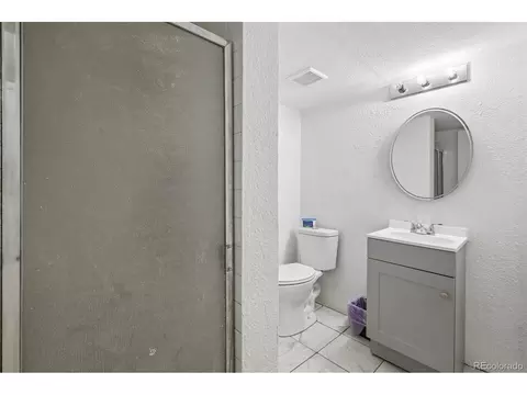 Bath - 9044 E Nassau Ave, Denver, CO 80237 photo 3 of 3