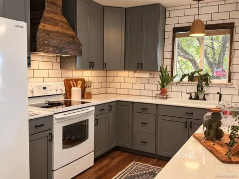 Kitchen - 134 Keep Cir, Berthoud, CO 80513 photo 2 of 2