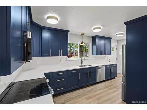 809 Gallup Rd, Fort Collins, CO 80521