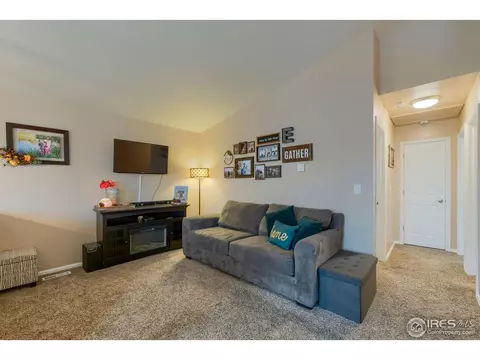 928 E 25th St Ln, Greeley, CO 80631 photo 5
