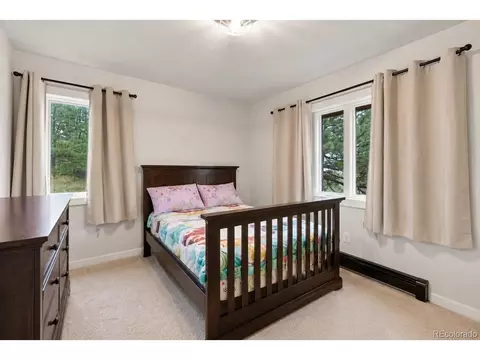 Bedroom - 9573 Fox Valley Dr, Morrison, CO 80465 photo 3 of 5