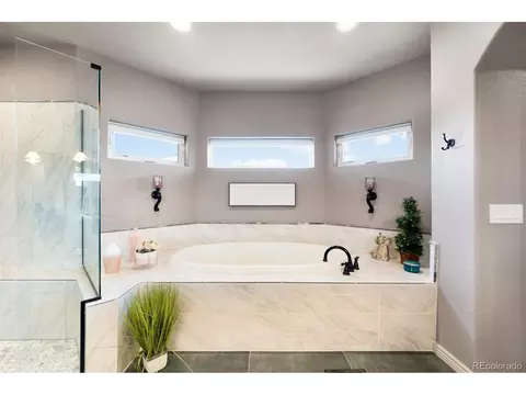 Bath - 5875 E 162nd Ave, Brighton, CO 80602 photo 4 of 8