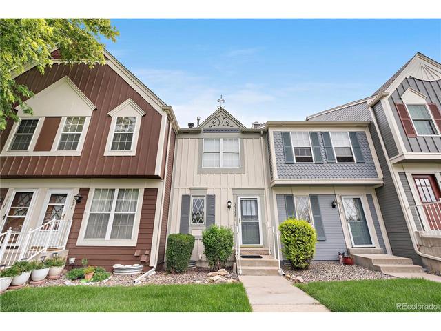 9930 W Cornell Pl, Lakewood, CO 80227