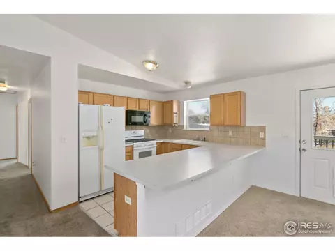 3045 Sunburst Pt, Dacono, CO 80514 photo 11