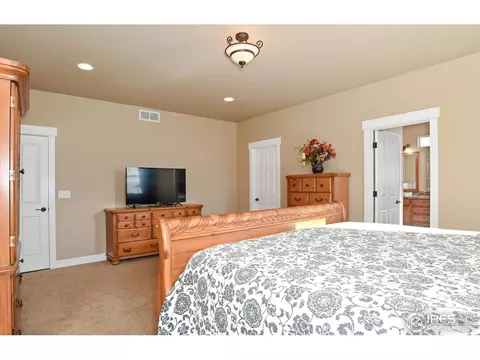 39552 Hilltop Cir, Severance, CO 80610 photo 10