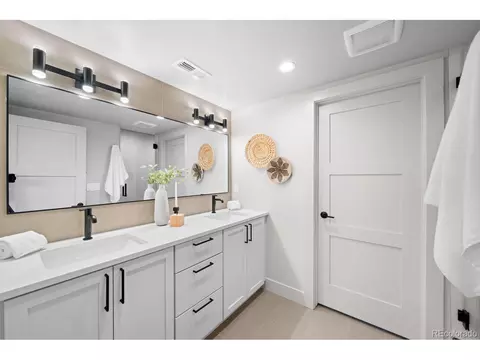 2520 S Cherokee St, Denver, CO 80223 photo 19
