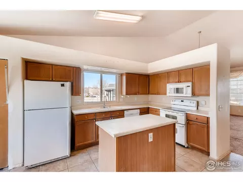 2198 E 97th Cir, Thornton, CO 80229 photo 3