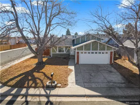 3606 S Olathe Way, Aurora, CO 80013