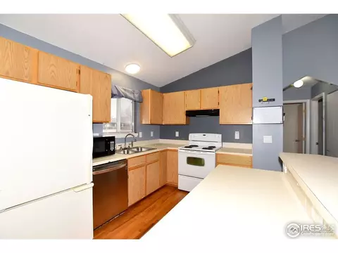 909 Mesa Ct, Windsor, CO 80550 photo 3