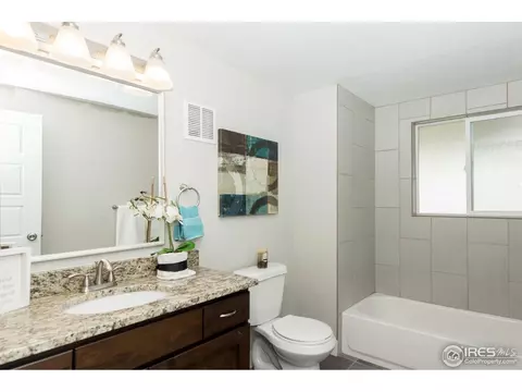 5005 E Atlantic Pl, Denver, CO 80222 photo 17