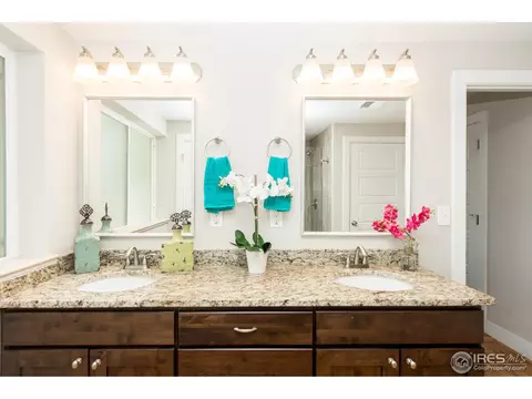 5005 E Atlantic Pl, Denver, CO 80222 photo 14
