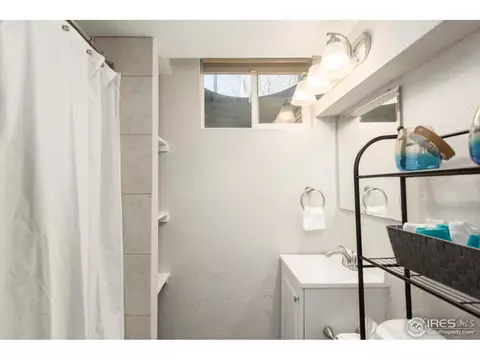 5005 E Atlantic Pl, Denver, CO 80222 photo 21
