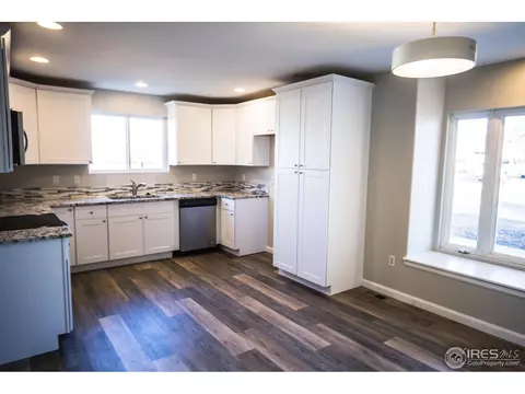 345 Maple Dr, Frederick, CO 80530 photo 2