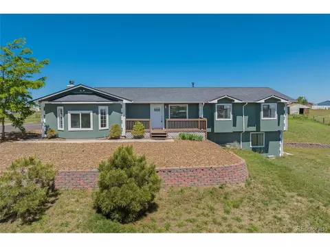 7838 Shenandoah Dr, Elizabeth, CO 80107