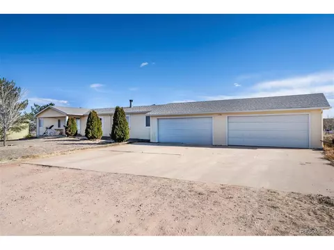 908 E Waverly Dr, Pueblo, CO 81007