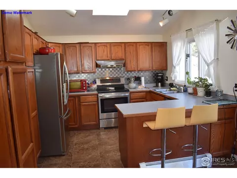 399 May Ave, Lyons, CO 80540 photo 3