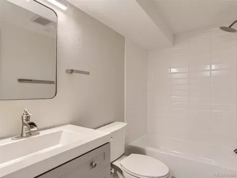 12104 E 2nd Dr, Aurora, CO 80011 photo 21