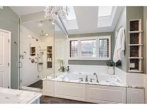 Bath - 5425 E 3rd Ave, Denver, CO 80220 photo 3 of 5