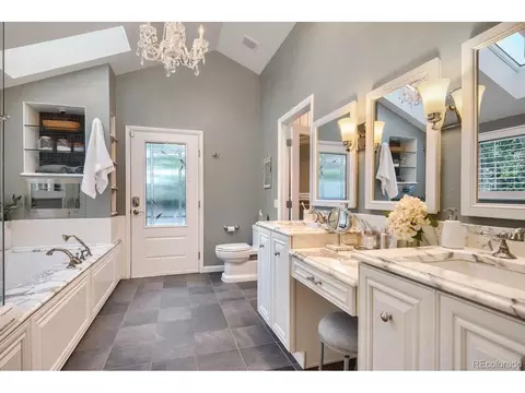 Bath - 5425 E 3rd Ave, Denver, CO 80220 photo 2 of 5