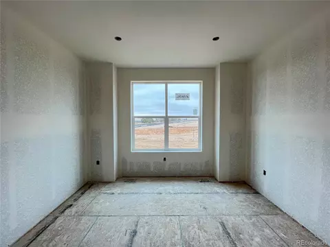 46548 Orchard Dr, Bennett, CO 80102 photo 5
