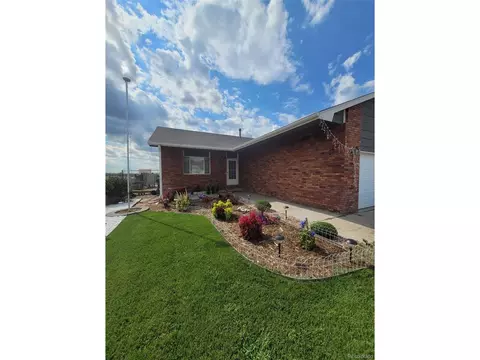 409 Suzann St, Wiggins, CO 80654 photo 2