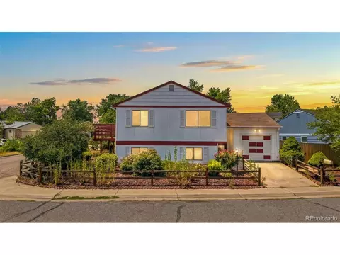 1553 S Carson St, Aurora, CO 80012