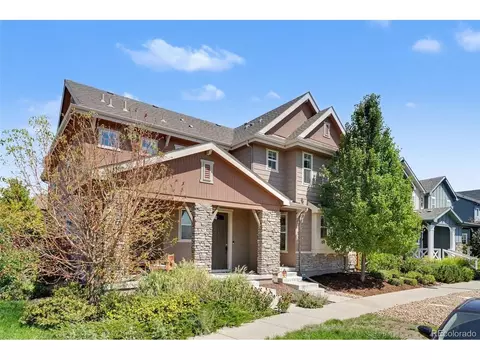 Exterior - 10139 E 25th Dr, Aurora, CO 80010 photo 4 of 4