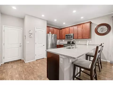 Kitchen - 10139 E 25th Dr, Aurora, CO 80010 photo 2 of 2