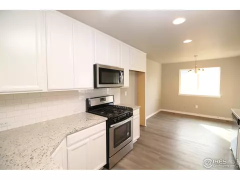 8169 Eagle Dr, Greeley, CO 80634 photo 9