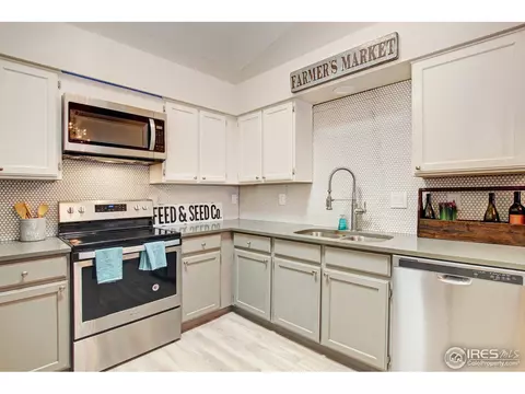 211 S 8th St, Berthoud, CO 80513 photo 10