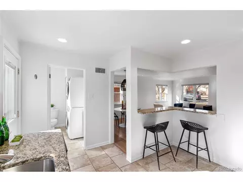 3076 Cherry St, Denver, CO 80207 photo 9