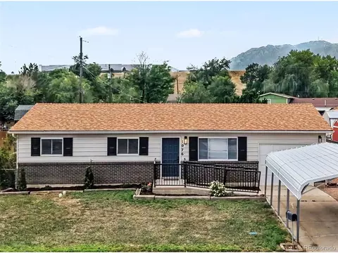 1076 Maxwell St, Colorado Springs, CO 80906