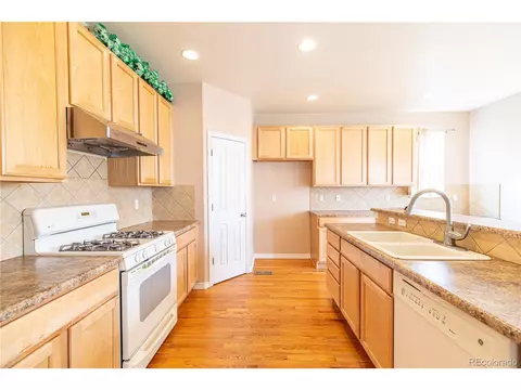 23823 E 2nd Dr, Aurora, CO 80018 photo 13