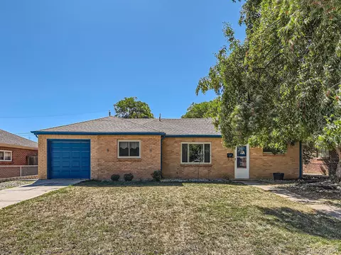 1570 Phoenix Ct, Thornton, CO 80229
