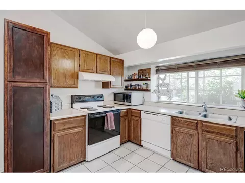 17886 E Tennessee Pl, Aurora, CO 80017