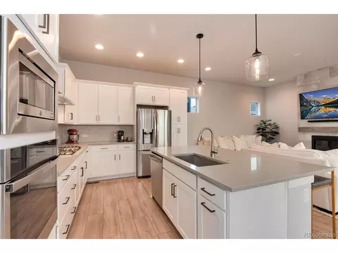 9857 E 61st Ave, Denver, CO 80238 photo 11