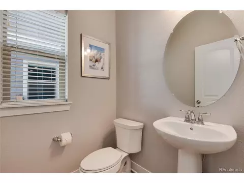 9857 E 61st Ave, Denver, CO 80238 photo 7