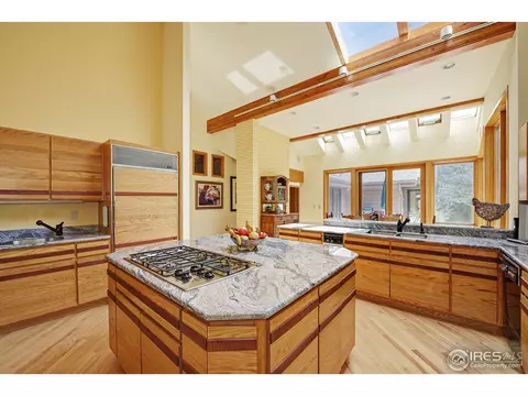 2538 Willow Creek Dr, Boulder, CO 80301 photo 10