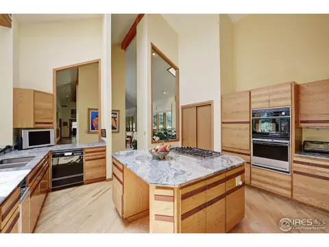 2538 Willow Creek Dr, Boulder, CO 80301 photo 12