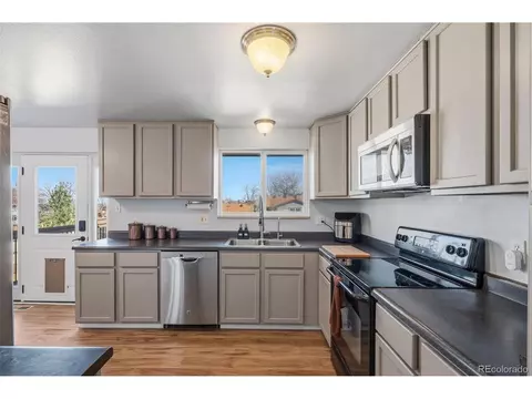 Kitchen - 357 Saturn Pl, Lone Tree, CO 80124 photo 1 of 5