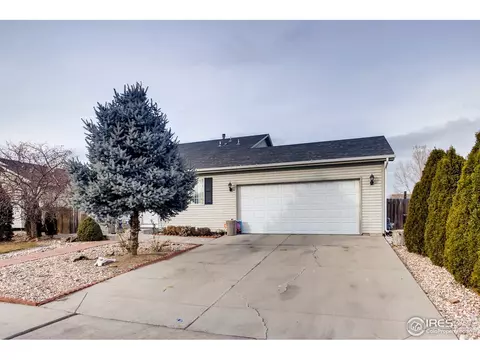 929 E 25th St Ln, Greeley, CO 80631 photo 2