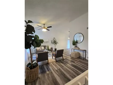 554 S Kittredge Way, Aurora, CO 80017