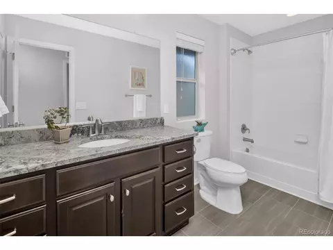 8755 E 49th Pl, Denver, CO 80238 photo 23