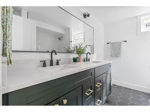 7102 E Walsh Pl, Denver, CO 80224 photo 38
